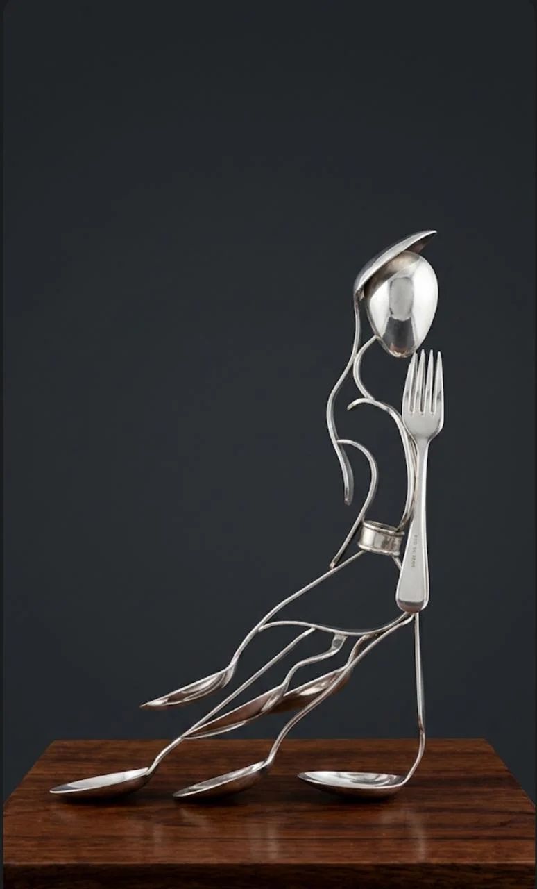 Escultura — pieza en otros metales de Rodolfo Manga